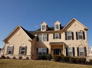 105 Sterling Dr, North Wales, PA 19454