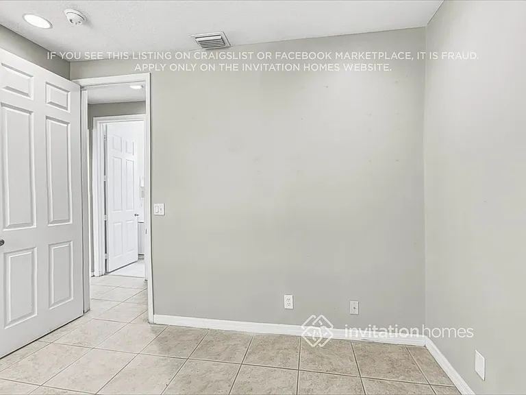 5817 NW 125th Ave — Photo 16