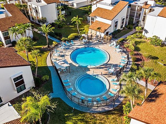 4th image of 2209 Belleair Rd APT C5