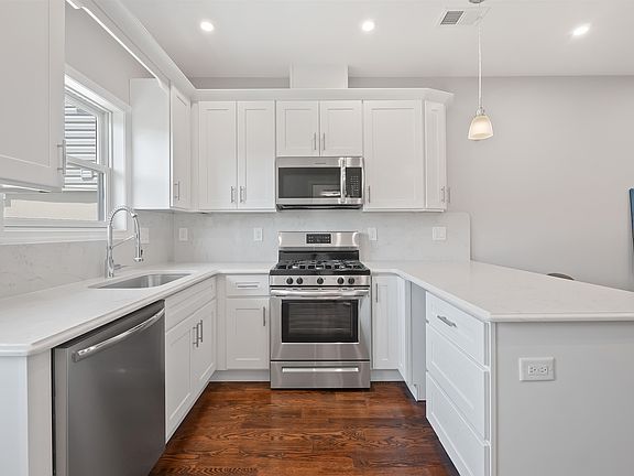 2nd image of 157 Laidlaw Ave #1