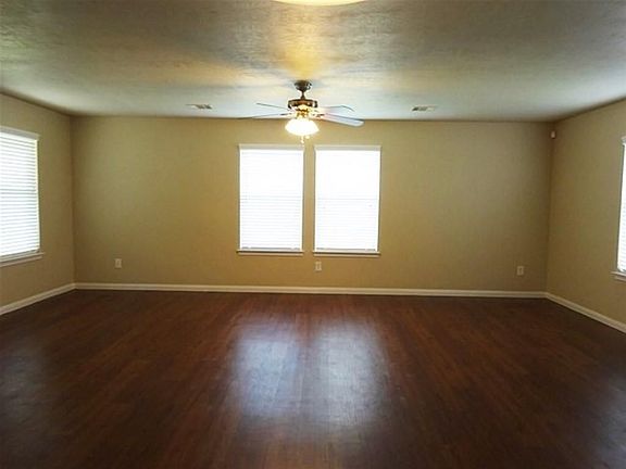 2nd image of 5915 Brenwood Trails Ln