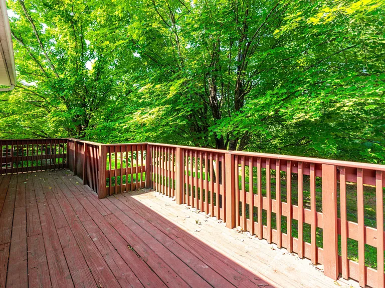 1215 Carriage Park Dr — Photo 29