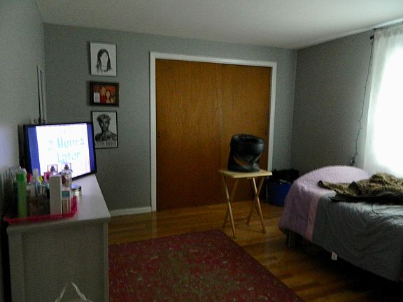 2nd image of 82 Wright Ave