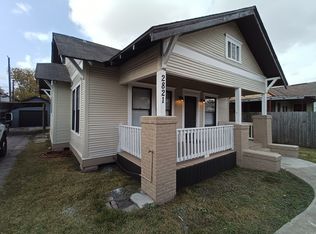 2821 Davis St, Houston, TX 77026