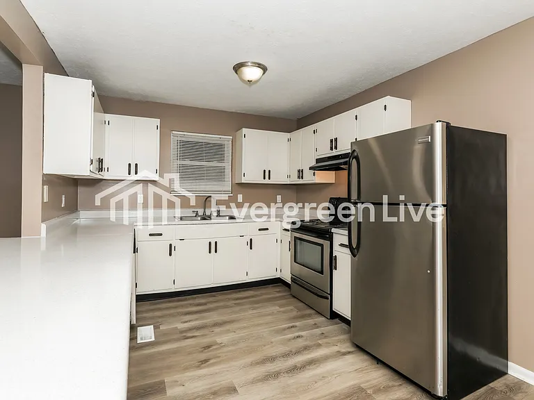 4635 N Sadlier Dr — Photo 5