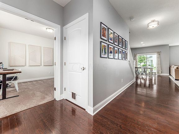 4th image of 11525 Glencrest Dr NW