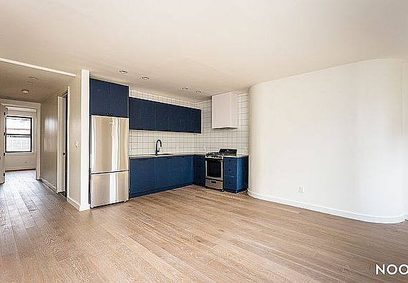 5th image of 43 Franklin St #5