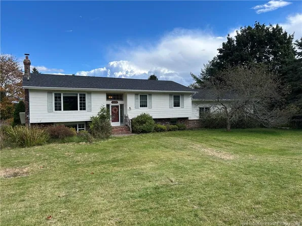 148 Neck Rd, Quispamsis, NB E2G 1K9