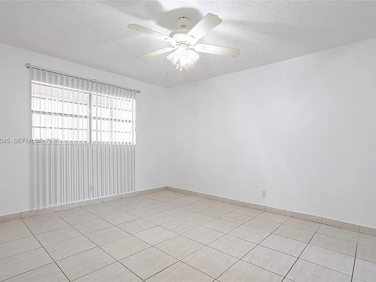 5021 W Oakland Park Blvd #204 — Photo 8