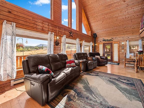 4th image of 531 Oakbrush Cir
