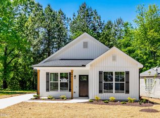 506 Dogwood Rd, Holly Springs, NC 27540