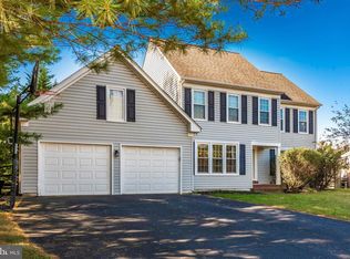 904 Autumn Ridge Ct, Mount Airy, MD 21771