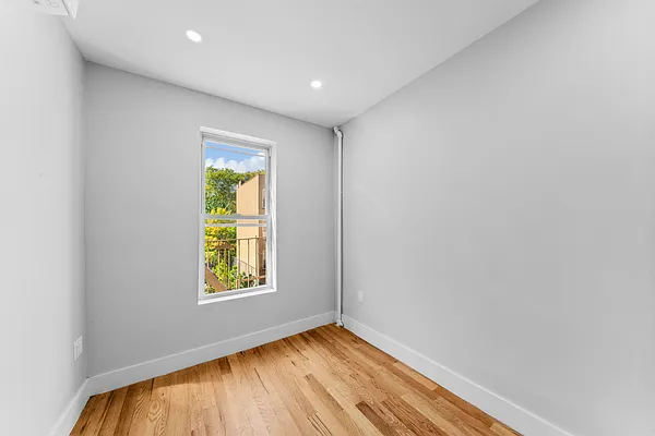 Rented by Vector New York, LLC | media 3