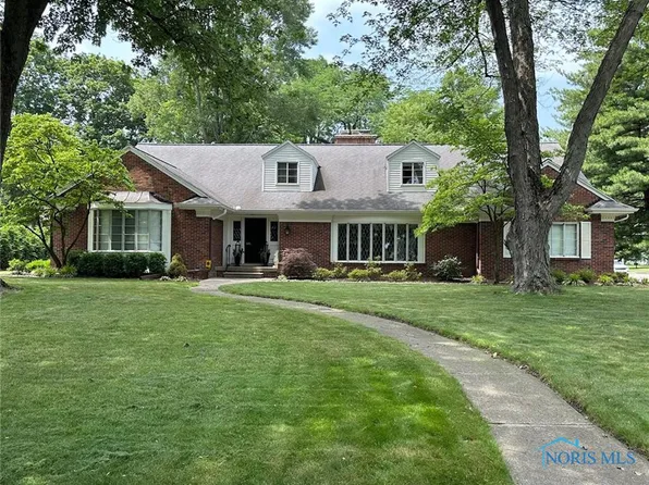 2155 Hawthorne Rd, Toledo, OH 43606