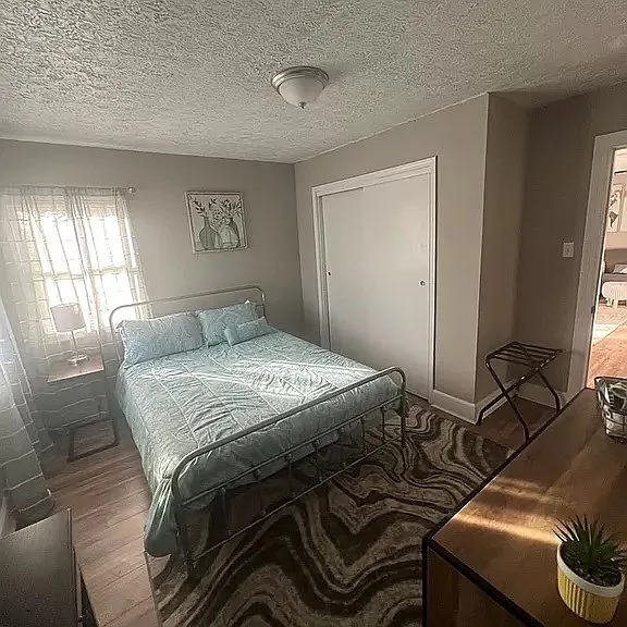 317 Wrenn Dr — Photo 2