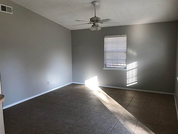 2nd image of 2313 Brock St