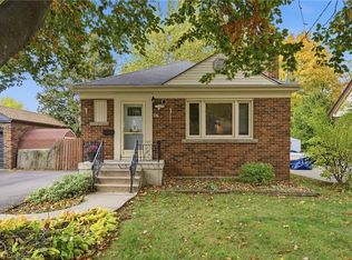 298 Sanatorium Rd, Hamilton, ON L9C 2A2