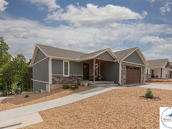 5th image of 27450 Runway Cir
