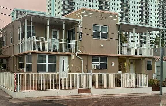 3rd image of 300 Georgia Street #1-5