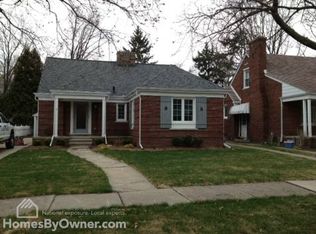 489 Bournemouth Rd, Grosse Pointe Farms, MI 48236