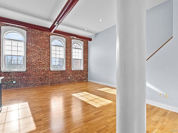 2nd image of 200 School House Road #4E