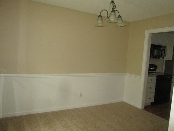 4th image of 212 Smythe Dr