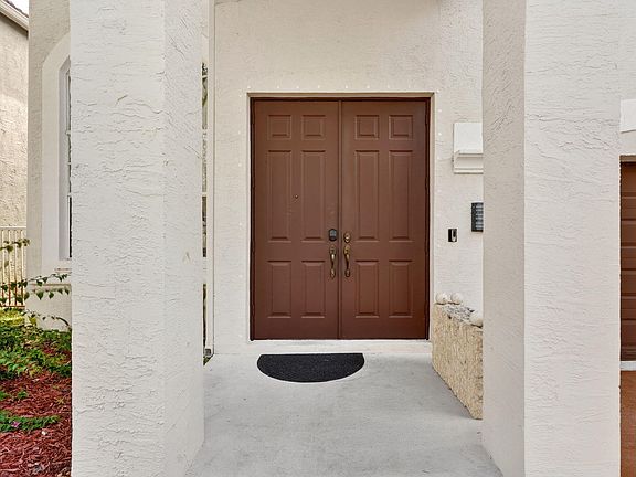 5th image of 1572 Briar Oak Drive