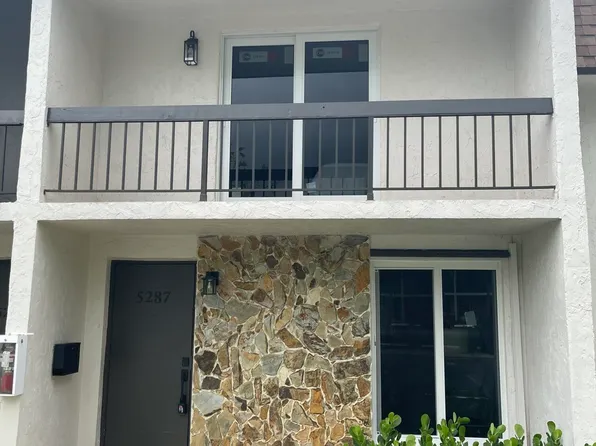 5287 SW 40th Avenue #12, Dania Beach, FL 33314