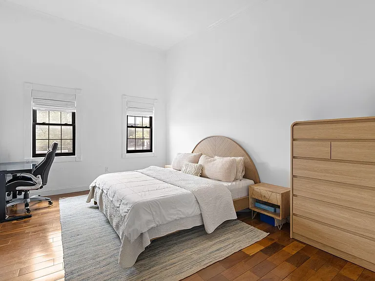 65 Webster Ave #3 — Photo 9