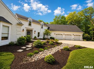 804 W Grand Oak Dr, Peoria, IL 61615