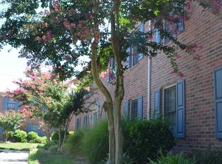 7698 Colonial Point Ln APT 08A, Gloucester Point, VA 23062