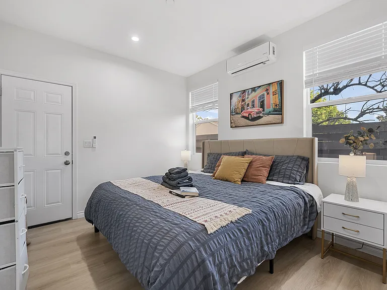 502 N Campbell Ave — Photo 14