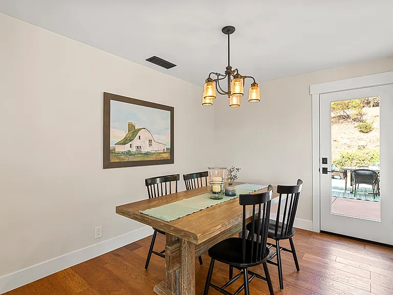 10425 Blue Light Ln — Photo 9