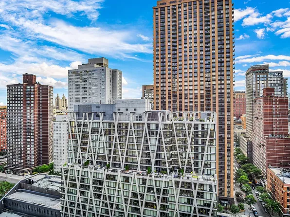 160 West End Avenue image 7 of 9