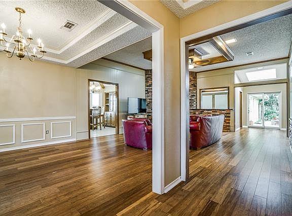 4th image of 9715 Amberley Dr