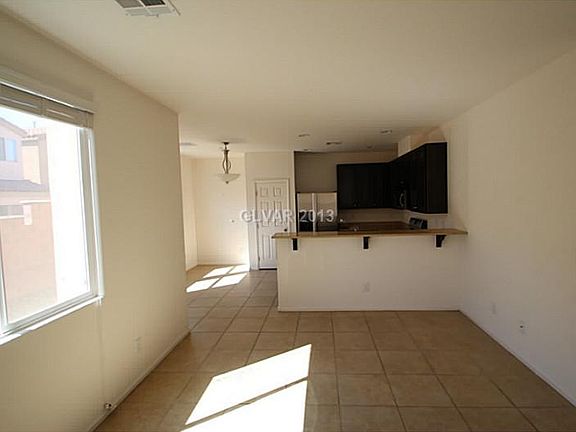 4th image of 7715 Ornamento Way #29