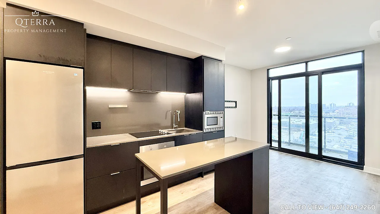 86 Dundas St E #726 photo 1