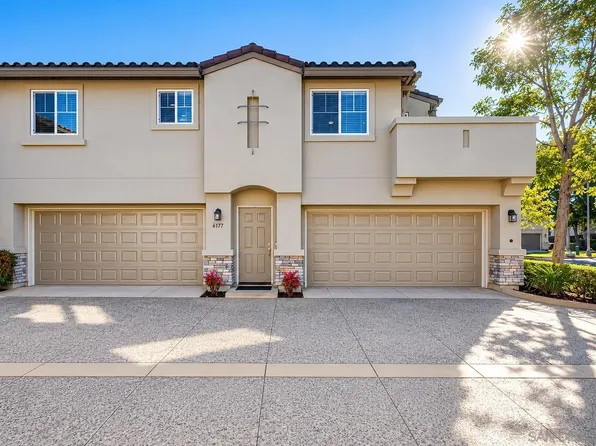 6377 Alexandri Cir, Carlsbad, CA 92011