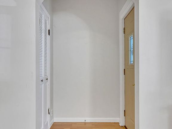 2nd image of 3242 N Ottawa Ave