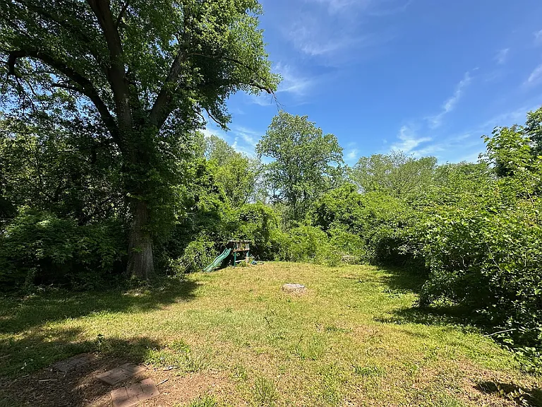 1900 Meadow Ln — Photo 27