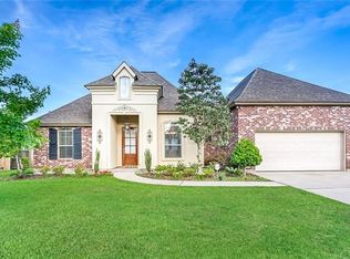 412 Autumn Creek Dr, Madisonville, LA 70447