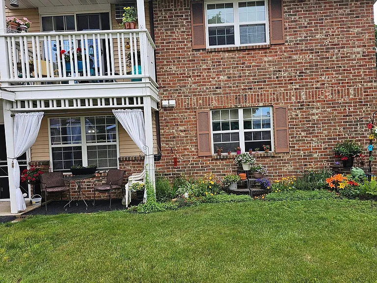 410 S River Rd #20-40-60 — Photo 8