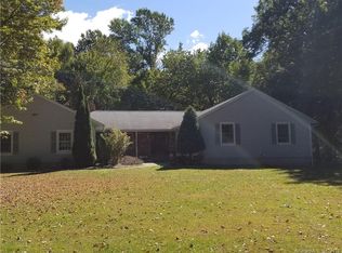 7 Lantern Ct, Wolcott, CT 06716