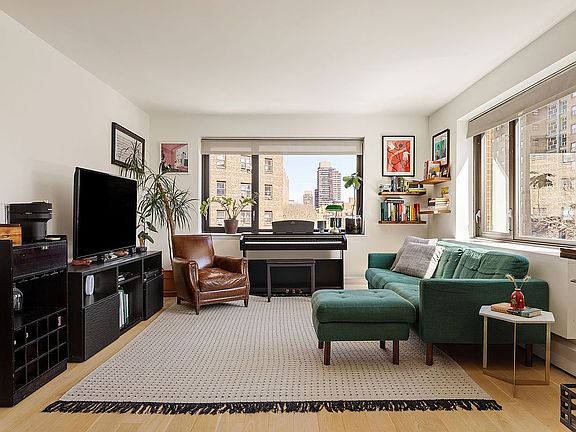 2nd image of 1330 5th Ave APT 6E