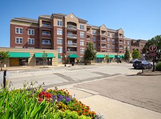 570 Crescent Blvd Unit 408, Glen Ellyn, IL 60137
