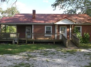 1582 Old Midlesboro Hwy, La Follette, TN 37766