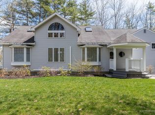 379 Middle Rd, Falmouth, ME 04105