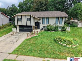 6220 S 48th St, Lincoln, NE 68516