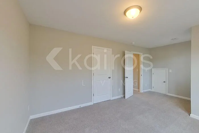 7321 Foggy River Dr — Photo 19