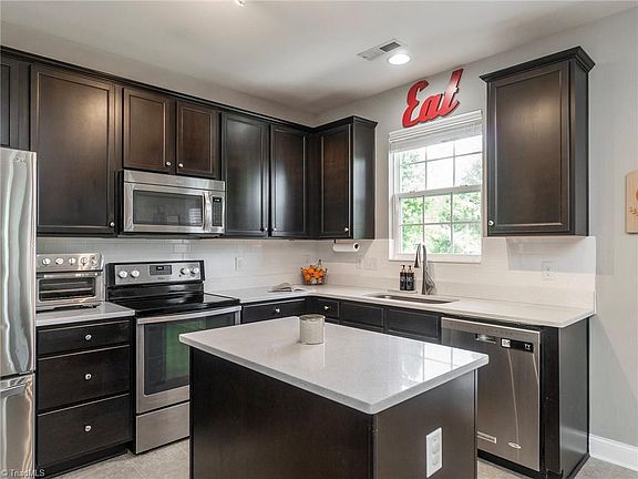 2nd image of 2605 Macdougall Dr